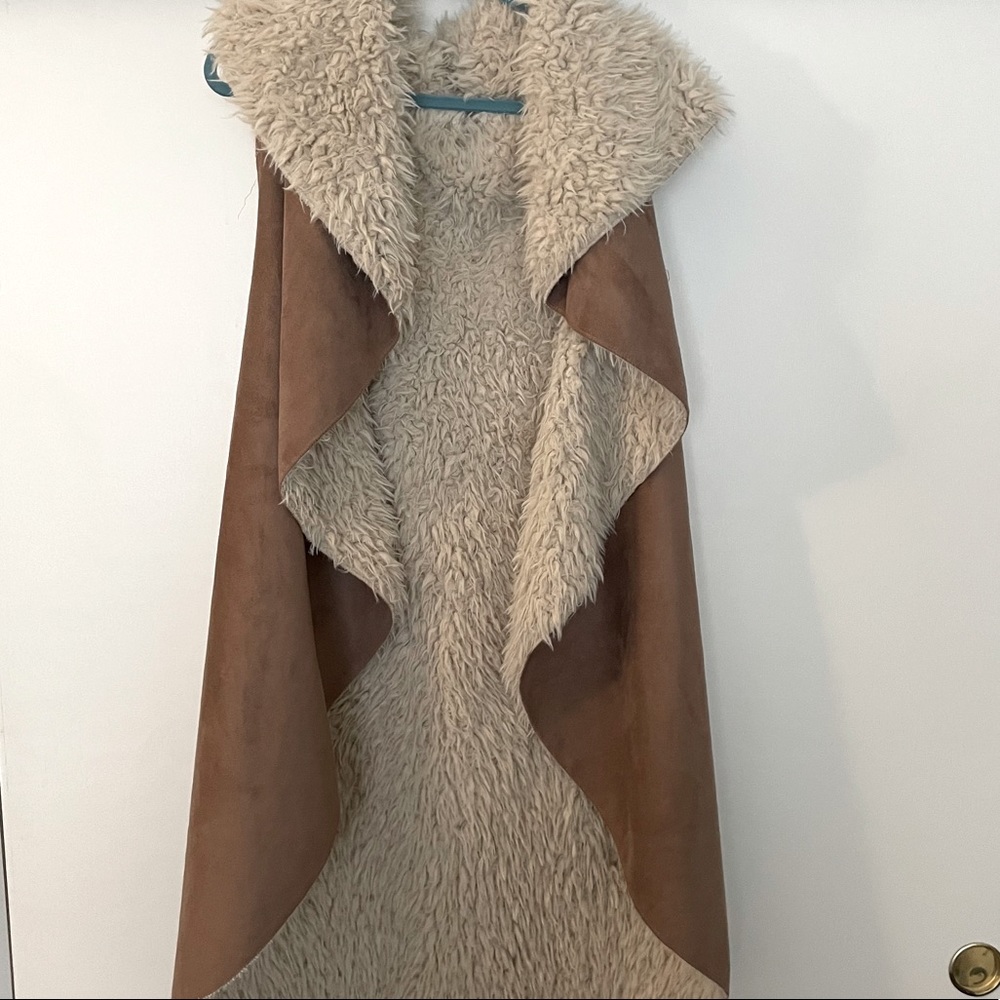 LF fur vest